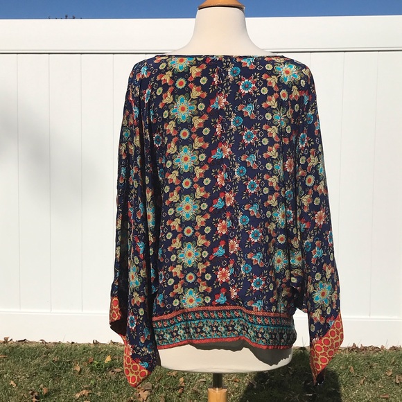 NWOT Tolani Multicolor Floral 100% Silk V Neck Dolman Sleeves Blouse Size Small - Picture 7 of 16